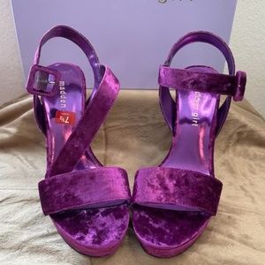 Madden Girl Rolloo Fusch Vel